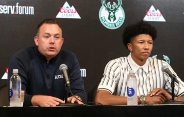 世俱杯盘口赔率-雄鹿GM：满意休赛期补强 下赛季雄鹿仍是顶级球队